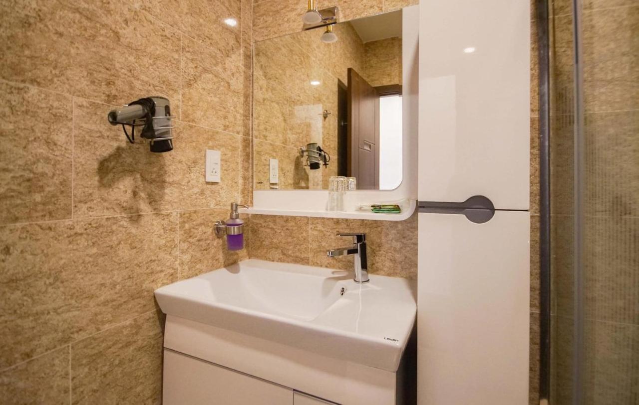 Shinhua Hotel TP. Hồ Chí Minh Ngoại thất bức ảnh